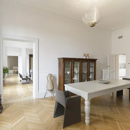 Design In The Old Town Apartament Bolonia